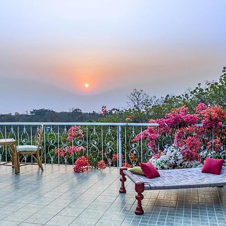 Saffronstays Sunglade, Kashid - Ocean-View Villa Near Kashid Beach Nandgaon  Ngoại thất bức ảnh