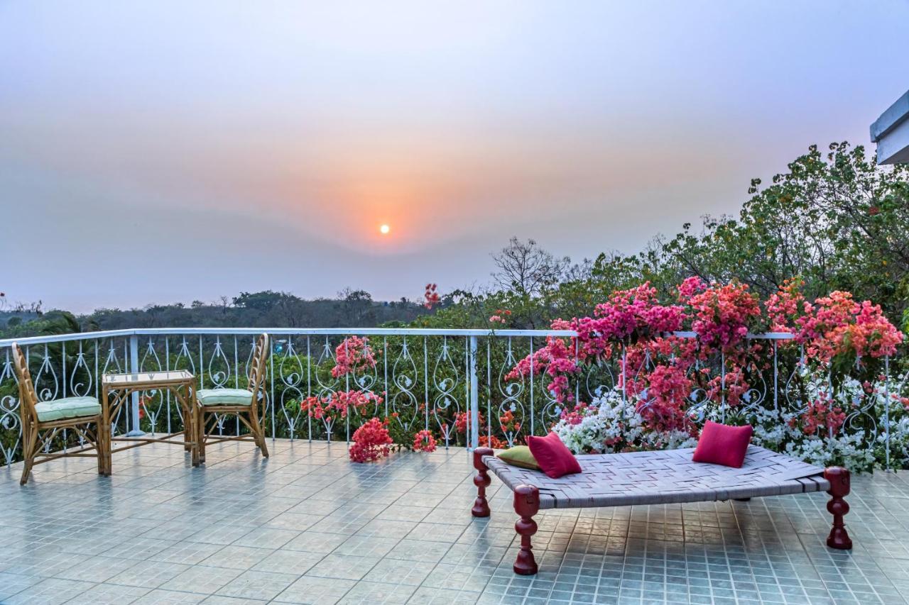 Saffronstays Sunglade, Kashid - Ocean-View Villa Near Kashid Beach Nandgaon  Ngoại thất bức ảnh